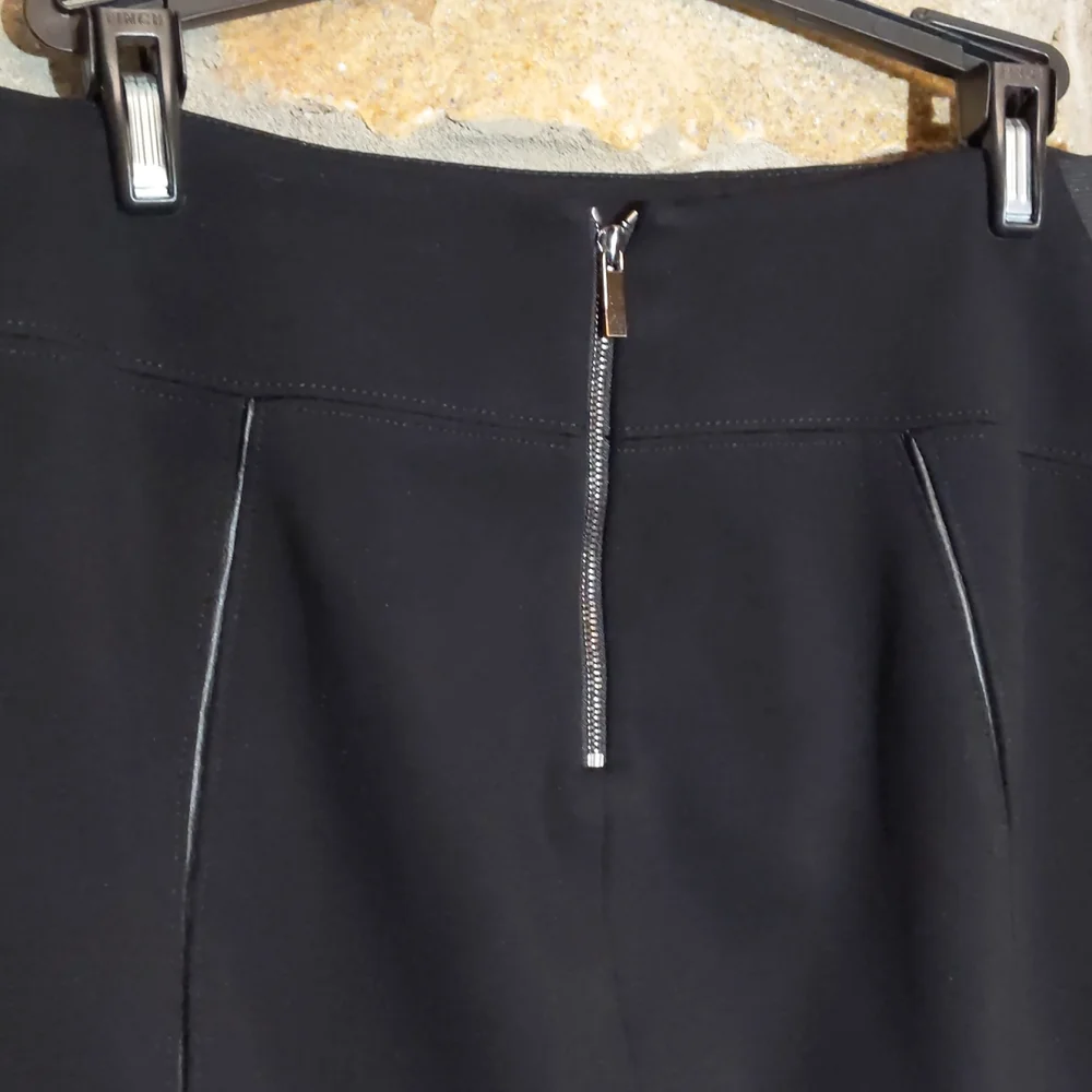 Elie tahari black pencil skirt